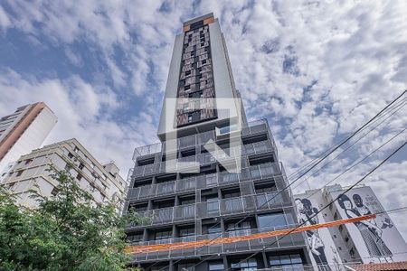 Studio à venda com 28m², 1 quarto e sem vaga Studio à venda com 28m², 1 quarto e sem vagaFachada