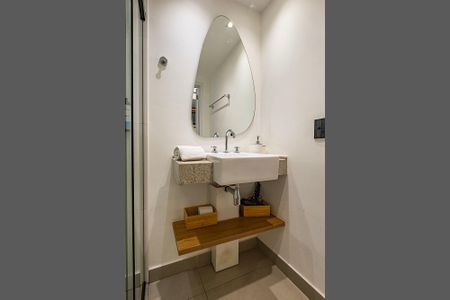Studio à venda com 28m², 1 quarto e sem vaga Studio à venda com 28m², 1 quarto e sem vagaBanheiro