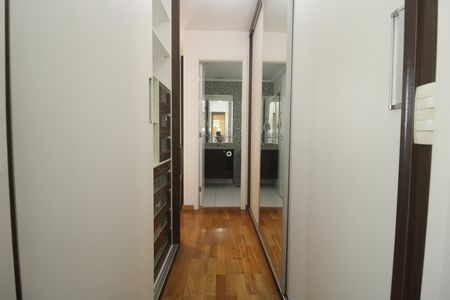 Apartamento à venda com 108m², 3 quartos e 2 vagasCloset da Suíte