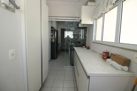 Apartamento à venda com 108m², 3 quartos e 2 vagasÁrea de Serviço