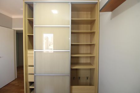 Apartamento à venda com 108m², 3 quartos e 2 vagasQuarto 1