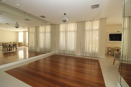 Apartamento à venda com 108m², 3 quartos e 2 vagasÁrea comum - Salão de festas
