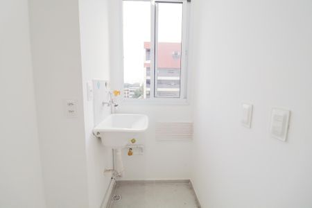 Apartamento à venda com 37m², 2 quartos e sem vaga Apartamento à venda com 37m², 2 quartos e sem vagaCozinha e Área de Serviço