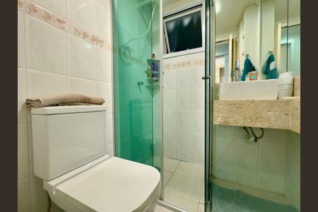 Apartamento à venda com 69m², 3 quartos e 1 vaga Apartamento à venda com 69m², 3 quartos e 1 vagaBanheiro