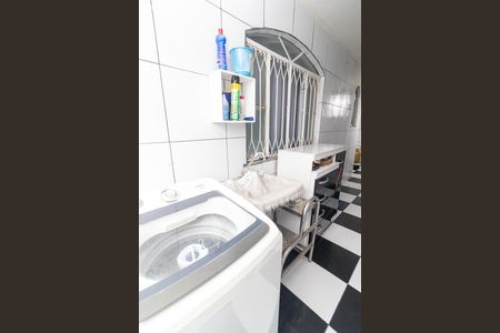 Casa para alugar com 56m², 2 quartos e 1 vaga Casa para alugar com 56m², 2 quartos e 1 vagaÁrea de Serviço