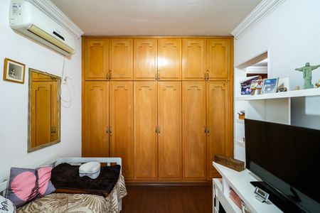 Apartamento à venda com 212m², 4 quartos e 3 vagas