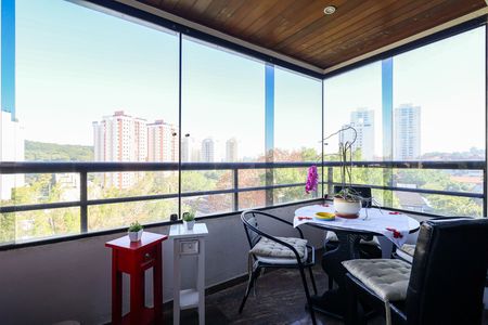 Apartamento à venda com 212m², 4 quartos e 3 vagas