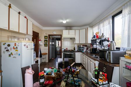 Apartamento à venda com 212m², 4 quartos e 3 vagas