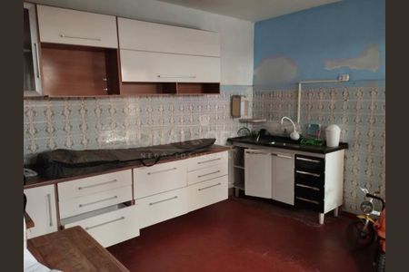 Casa à venda com 3 quartos, 250m² em Jardim Icarai, São Paulo