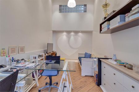 Casa à venda com 4 quartos, 307m² em Vila Nova Caledonia, São Paulo