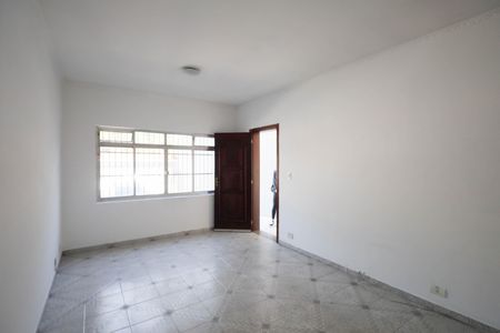 Sala de casa à venda com 4 quartos, 235m² em Jardim Peri, São Paulo