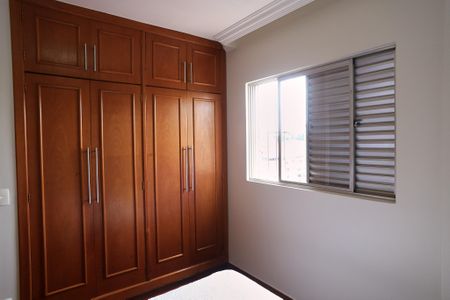 Apartamento à venda com 132m², 4 quartos e 2 vagas Apartamento à venda com 132m², 4 quartos e 2 vagasQuarto