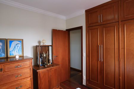 Apartamento à venda com 132m², 4 quartos e 2 vagas Apartamento à venda com 132m², 4 quartos e 2 vagasQuarto