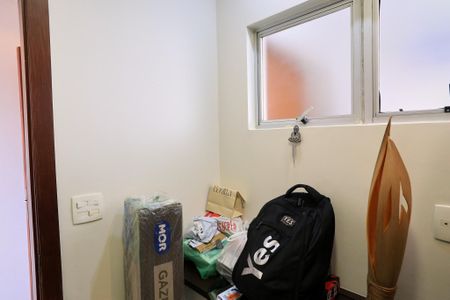 Apartamento à venda com 132m², 4 quartos e 2 vagas Apartamento à venda com 132m², 4 quartos e 2 vagasEscritório