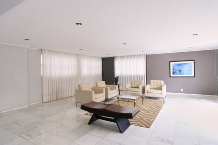 Apartamento à venda com 132m², 4 quartos e 2 vagas Apartamento à venda com 132m², 4 quartos e 2 vagasHall