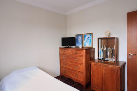 Apartamento à venda com 132m², 4 quartos e 2 vagas Apartamento à venda com 132m², 4 quartos e 2 vagasQuarto