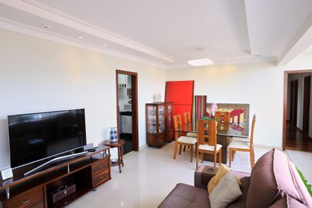 Sala de apartamento à venda com 4 quartos, 132m² em Floresta, Belo Horizonte