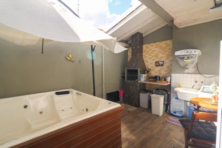 Casa de condomínio para alugar com 120m², 2 quartos e 1 vaga Casa de condomínio para alugar com 120m², 2 quartos e 1 vagaÁrea de Serviço