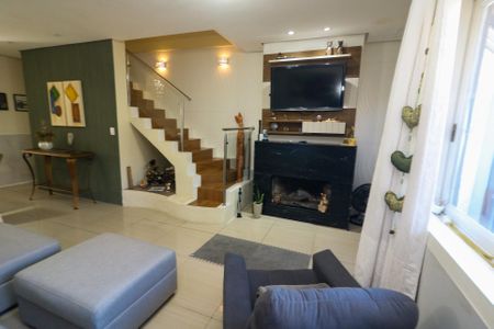 Casa de condomínio para alugar com 120m², 2 quartos e 1 vaga Casa de condomínio para alugar com 120m², 2 quartos e 1 vagaSala