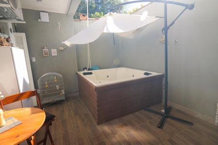 Casa de condomínio para alugar com 120m², 2 quartos e 1 vaga Casa de condomínio para alugar com 120m², 2 quartos e 1 vagaÁrea de Serviço