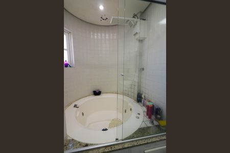 Casa de condomínio para alugar com 120m², 2 quartos e 1 vaga Casa de condomínio para alugar com 120m², 2 quartos e 1 vagaBanheiro da Suíte