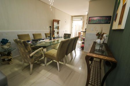 Casa de condomínio para alugar com 120m², 2 quartos e 1 vaga Casa de condomínio para alugar com 120m², 2 quartos e 1 vagaSala de Jantar