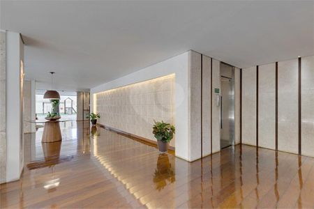 Apartamento à venda com 115m², 2 quartos e 1 vaga