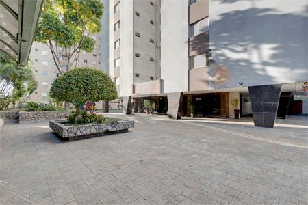 Apartamento à venda com 115m², 2 quartos e 1 vaga