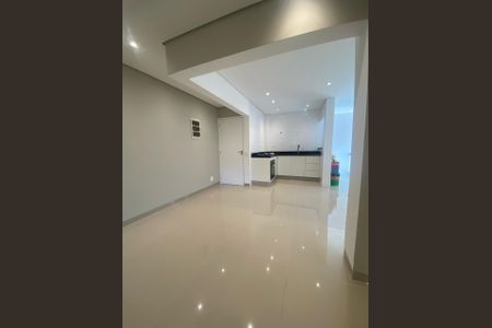 Apartamento para alugar com 101m², 3 quartos e 2 vagas Apartamento para alugar com 101m², 3 quartos e 2 vagasFoto 02