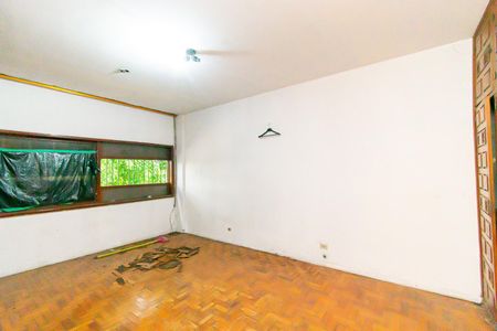 Casa para alugar com 280m², 4 quartos e 3 vagas Casa para alugar com 280m², 4 quartos e 3 vagasSuíte