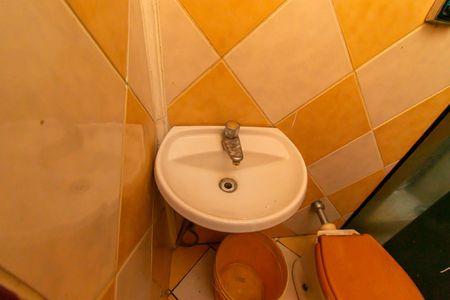 Casa para alugar com 280m², 4 quartos e 3 vagas Casa para alugar com 280m², 4 quartos e 3 vagasBanheiro 2