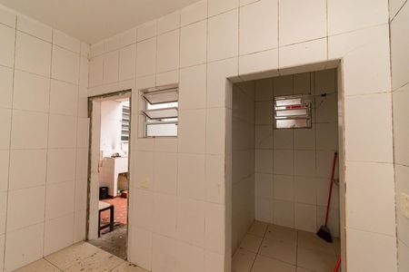 Casa para alugar com 280m², 4 quartos e 3 vagas Casa para alugar com 280m², 4 quartos e 3 vagasBanheiro de Serviço