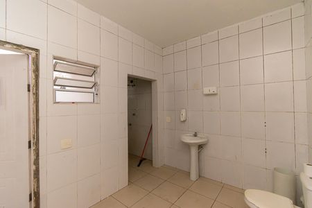 Casa para alugar com 280m², 4 quartos e 3 vagas Casa para alugar com 280m², 4 quartos e 3 vagasBanheiro de Serviço