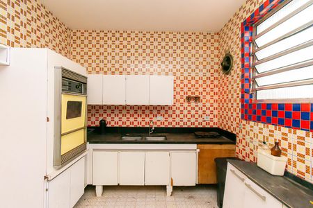 Casa para alugar com 280m², 4 quartos e 3 vagas Casa para alugar com 280m², 4 quartos e 3 vagasCozinha