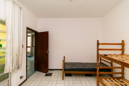 Casa para alugar com 280m², 4 quartos e 3 vagas Casa para alugar com 280m², 4 quartos e 3 vagasSala de Tv