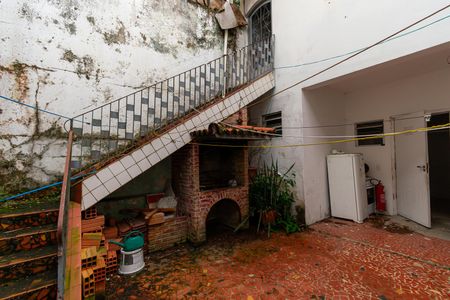 Casa para alugar com 280m², 4 quartos e 3 vagas Casa para alugar com 280m², 4 quartos e 3 vagasQuintal - Churrasqueira