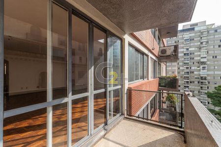 Apartamento à venda com 168m², 3 quartos e 1 vaga