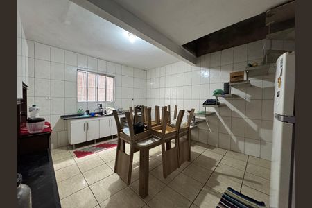 Casa para alugar com 96m², 4 quartos e 2 vagas Casa para alugar com 96m², 4 quartos e 2 vagasCozinha