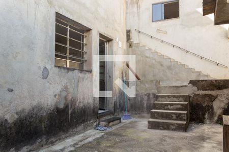 Casa para alugar com 47m², 1 quarto e sem vaga