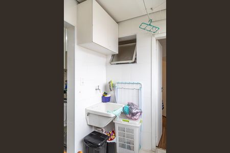 Apartamento à venda com 66m², 3 quartos e 1 vagaÁrea de Serviço