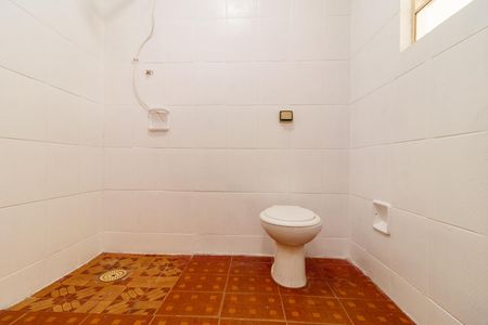 Casa para alugar com 60m², 3 quartos e sem vaga Casa para alugar com 60m², 3 quartos e sem vagaBanheiro