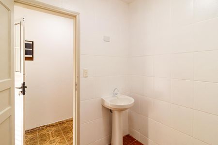 Casa para alugar com 60m², 3 quartos e sem vaga Casa para alugar com 60m², 3 quartos e sem vagaBanheiro
