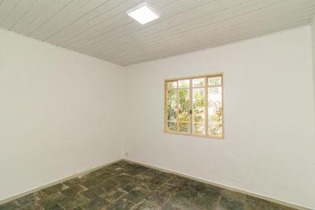 Casa para alugar com 60m², 3 quartos e sem vaga Casa para alugar com 60m², 3 quartos e sem vagaQuarto