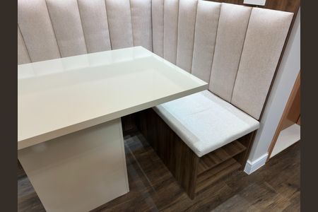 Apartamento para alugar com 47m², 2 quartos e 1 vaga Apartamento para alugar com 47m², 2 quartos e 1 vagaDetalhe Sala