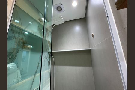 Apartamento para alugar com 47m², 2 quartos e 1 vaga Apartamento para alugar com 47m², 2 quartos e 1 vagaBanheiro Corredor