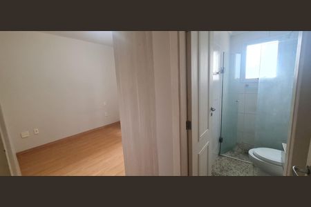 Apartamento para alugar com 79m², 4 quartos e 2 vagas Apartamento para alugar com 79m², 4 quartos e 2 vagasQuarto