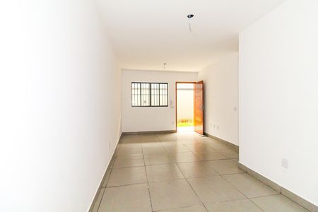 Apartamento à venda com 46m², 2 quartos e 1 vagaSala/Cozinha