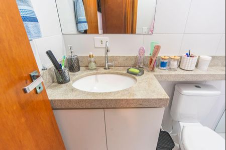 Apartamento à venda com 50m², 2 quartos e 1 vaga Apartamento à venda com 50m², 2 quartos e 1 vagaBanheiro do Quarto 2