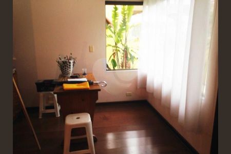 Casa à venda com 3 quartos, 120m² em Vila Cordeiro, São Paulo
