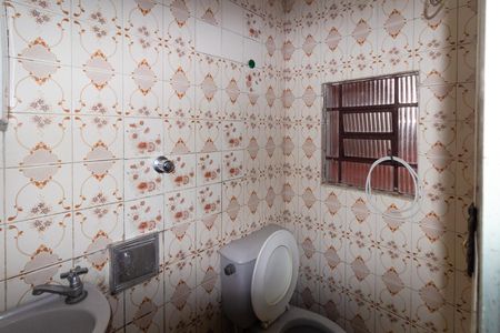 Casa à venda com 144m², 2 quartos e 1 vaga Casa à venda com 144m², 2 quartos e 1 vagaBanheiro da Suíte